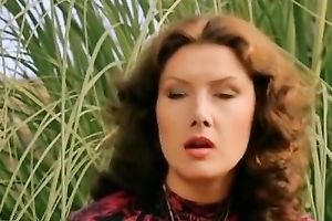 Well shaped hot women with ravishing Mamillas rest in ottoman and tempt every other