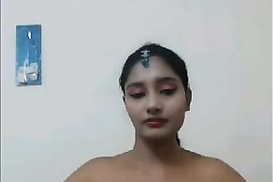 Cute and all natural exotic amateur livecam girlie flashed her booty