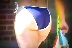 This lalin girl thick arse chick is willing to be a hawt milf