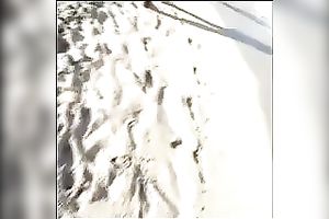 Spying on amazingly sexy ebon princess on the beach