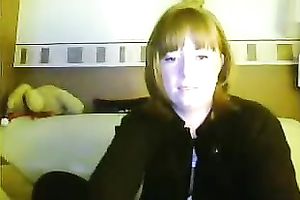 Mature UK web camera wife shows off her delightsome delicate soles