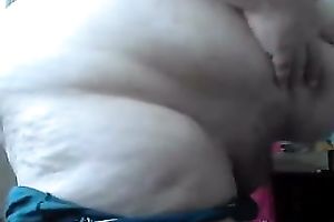 I love teasing my massive abdomen in front of my livecam