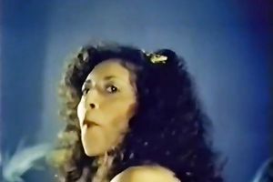 Whorish sweetheart love to engulf her friend's big pecker