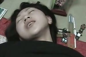 Emotional Asian wench got her soaking fur pie drilled missionary style on webcam