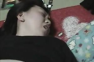 Emotional Asian wench got her soaking fur pie drilled missionary style on webcam