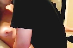 Handsome boyfriend eating out my wet crack in dilettante episode