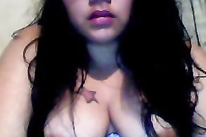 Big tit Latina hawt chick rubs and fingers her fanny