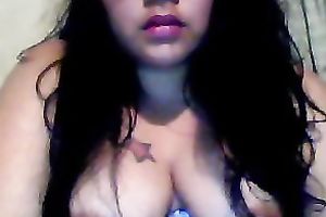 Big tit Latina hawt chick rubs and fingers her fanny