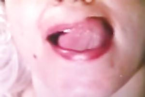 Curvy pale skin vintage blondie with delightful large natural marangos