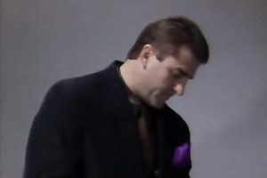 Intense oral stimulation from hawt and kinky brunette hair in her bedroom