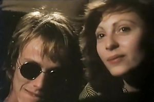 Redhead pale skin bimbo blowing weenie in front of the public