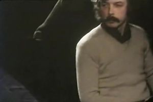 Redhead pale skin bimbo blowing weenie in front of the public