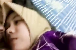 Awesome non-professional sex vid of Malay pair having a valuable foreplay