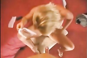 Amateur golden-haired proves that this babe is a worthy dong sucker