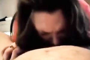 Wondrous oral-sex performed by rod hungry dilettante brunette wifey