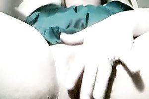 Chubby amateur white wench masturbating on livecam with toys