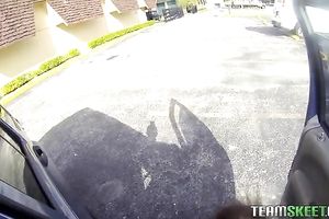 Gorgeous well shaped brunette hair sexpot would love to engulf shlong in car