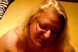 Mature and breasty Freanch blondie giving me worthwhile head