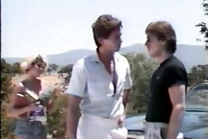 Blowjob from slender and super hawt chick in the car