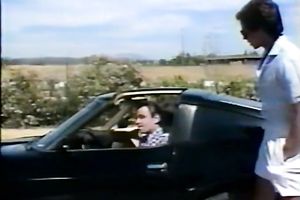 Blowjob from slender and super hawt chick in the car