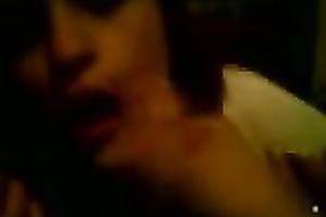 Slutty and horny floozy invites me at her abode and gives a blow