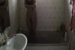 All natural dilettante Desi brunette hair takes a shower and flashes her intimate parts