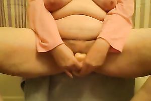 Mature white fat slut plugged a biggest marital-device into her muff