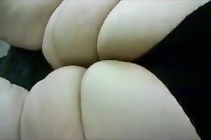 SSBBW pale skin gazoo of my older girlfriend filmed from behind