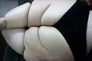 SSBBW pale skin gazoo of my older girlfriend filmed from behind