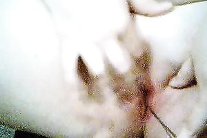 Hussy honey widens wet crack lips and exposes her pinkish bawdy cleft