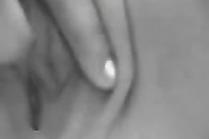 Nice wet crack fingerfuck workout performed by anon livecam model