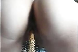 Tight wife stuffs a hairbrush in her bald poontang