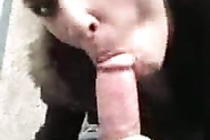 Beautiful girlfriend with jaw-dropping body engulfing my knob