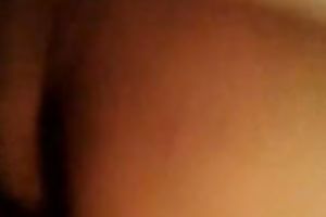 My barefaced girlfriend can't live without showing off her butt