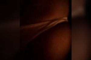 My barefaced girlfriend can't live without showing off her butt