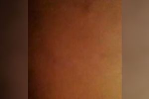 My barefaced girlfriend can't live without showing off her butt