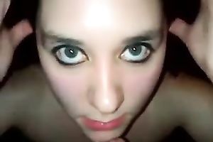 Playful floozy with hot body pleases me with truly admirable oral pleasure