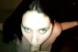 Playful floozy with hot body pleases me with truly admirable oral pleasure