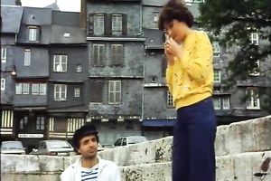 It is so sexy when two sexy honeys have joy with one man