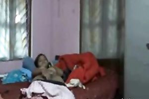 Naughty amateur Hindu lady flashes her natural large meatballs in bedroom