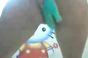 Latina babe with diminutive mambos flashes and masturbates