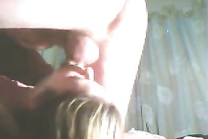 Petite girlfriend sucking penis and getting her 1st ever facial