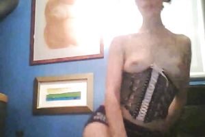 Pale skin anorexic livecam bitch dances showing off her mangos