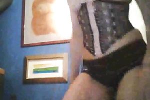 Pale skin anorexic livecam bitch dances showing off her mangos