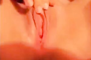Me and my cunt. Squirting close up homemade clip