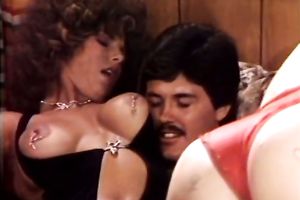 Vintage style swinger party with 2 sexy women and 2 large fellows