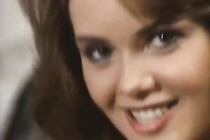 Blonde hottie with large natural mangos is drilled in steamy Male+Male+Female 3some