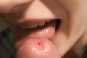 I taped the way my pale and skinny ex-girlfriend greedily sucked my dick