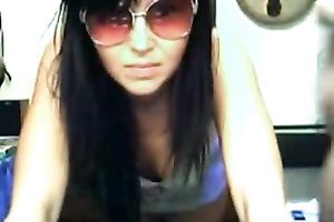 Dirty brunette hair skinny harlot shows off topless on livecam