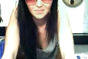 Dirty brunette hair skinny harlot shows off topless on livecam